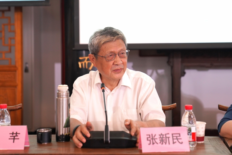 https://hss.gzu.edu.cn/_upload/article/images/51/15/811775d1443483c9e3192e361dae/bfcc4f4a-8edf-4957-a103-1bbd42ed7624.jpg